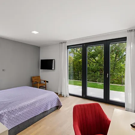 Adria Blue * Bakarac