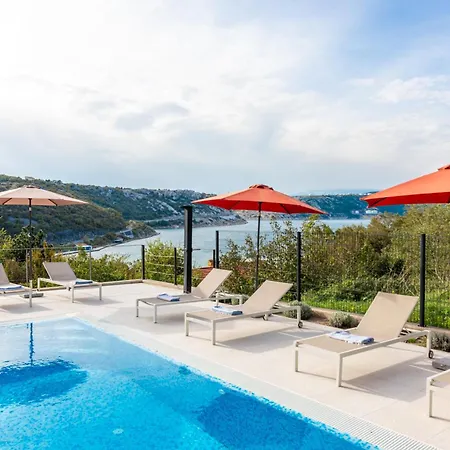 Adria Blue Villa *